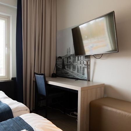 Hotel Oscar Varkaus Buitenkant foto