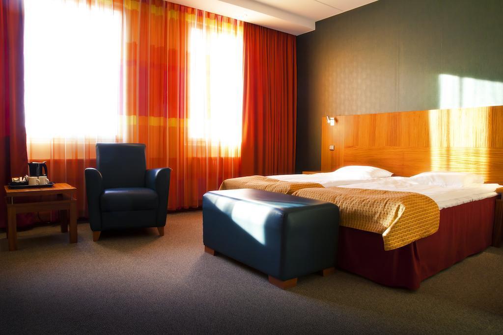 Hotel Oscar Varkaus Buitenkant foto