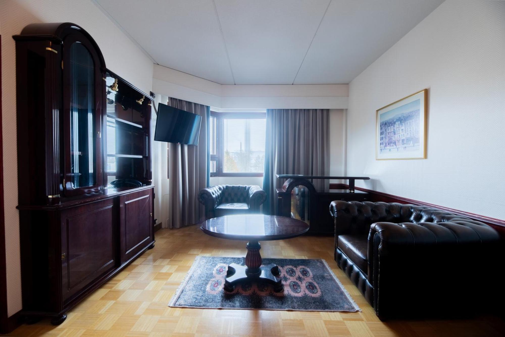 Hotel Oscar Varkaus Kamer foto