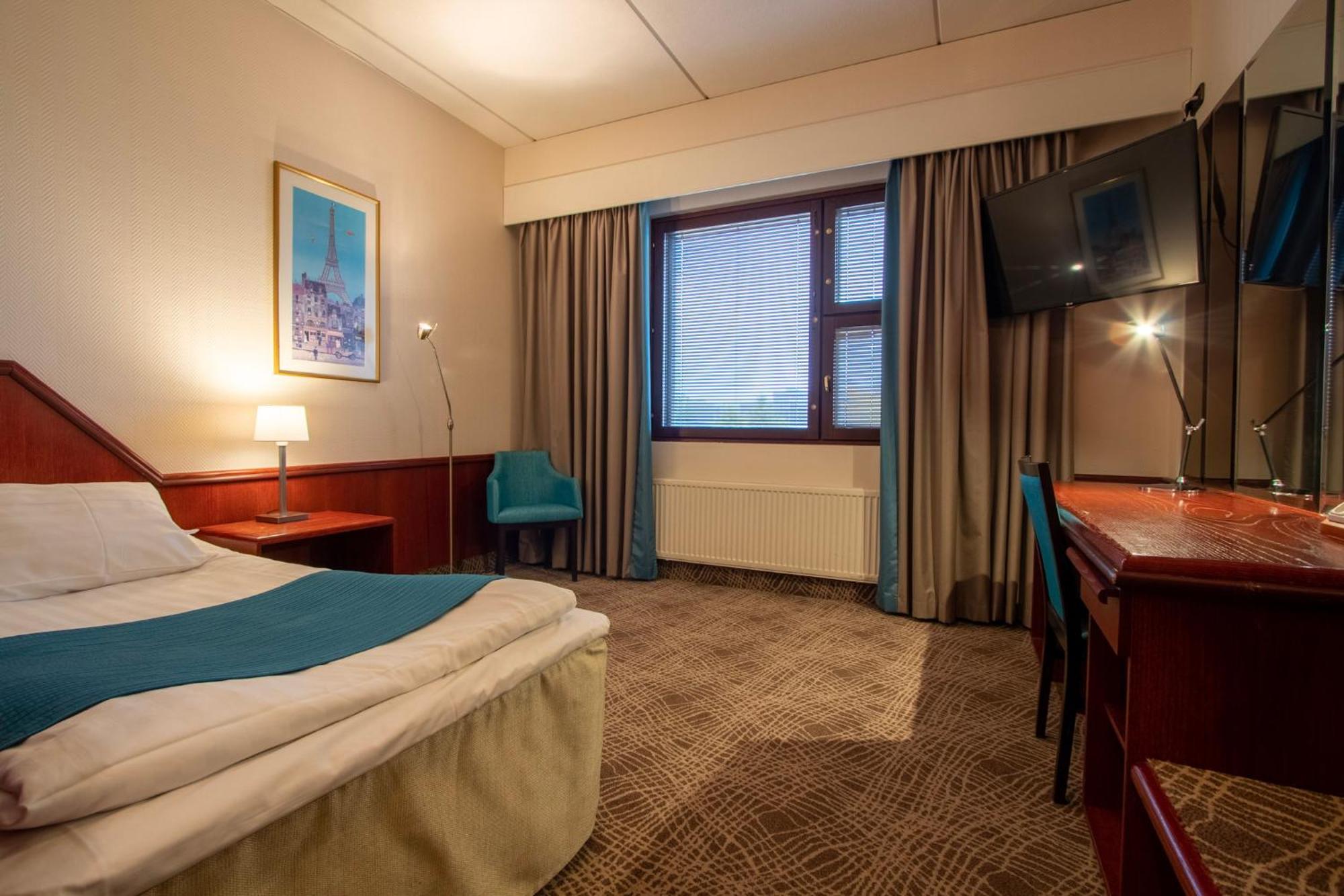 Hotel Oscar Varkaus Kamer foto