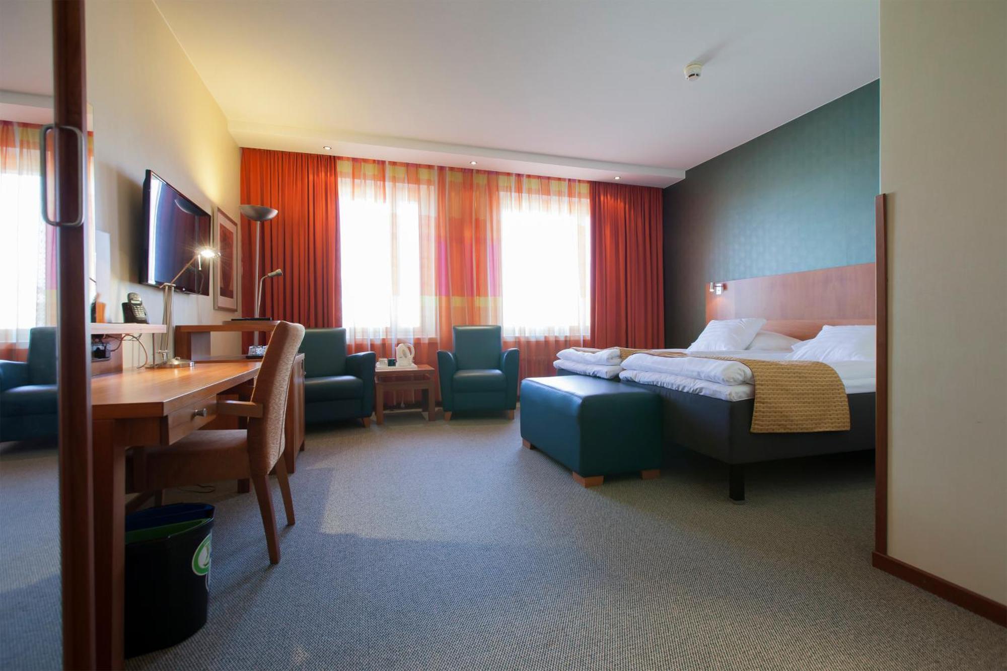 Hotel Oscar Varkaus Buitenkant foto