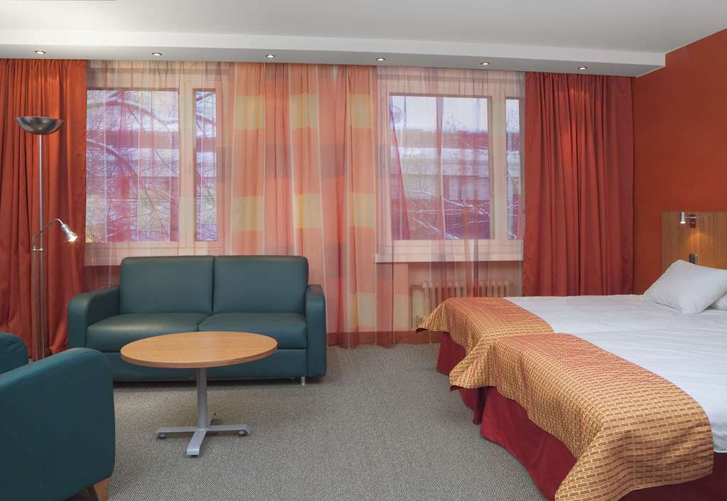 Hotel Oscar Varkaus Kamer foto