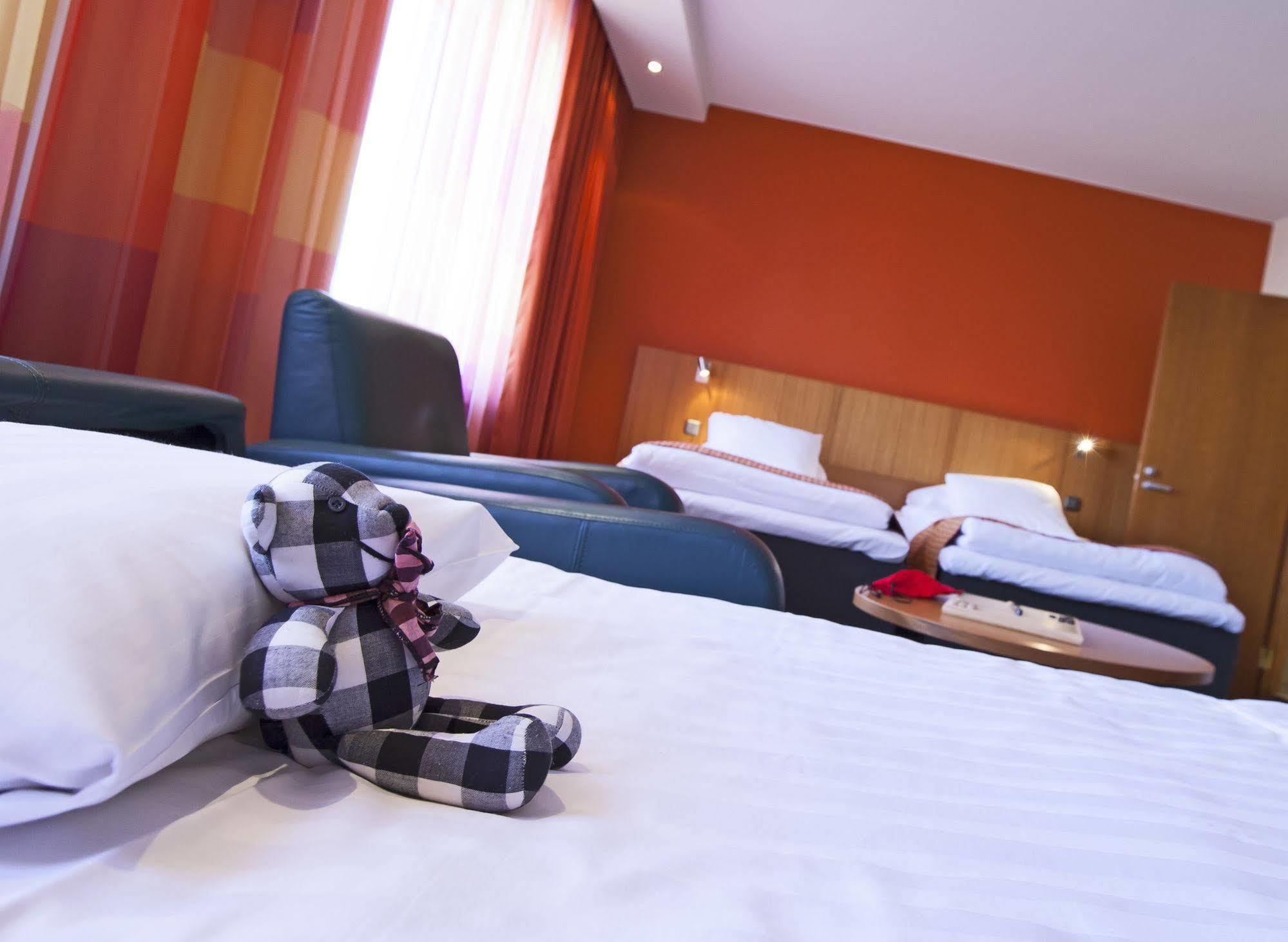 Hotel Oscar Varkaus Buitenkant foto