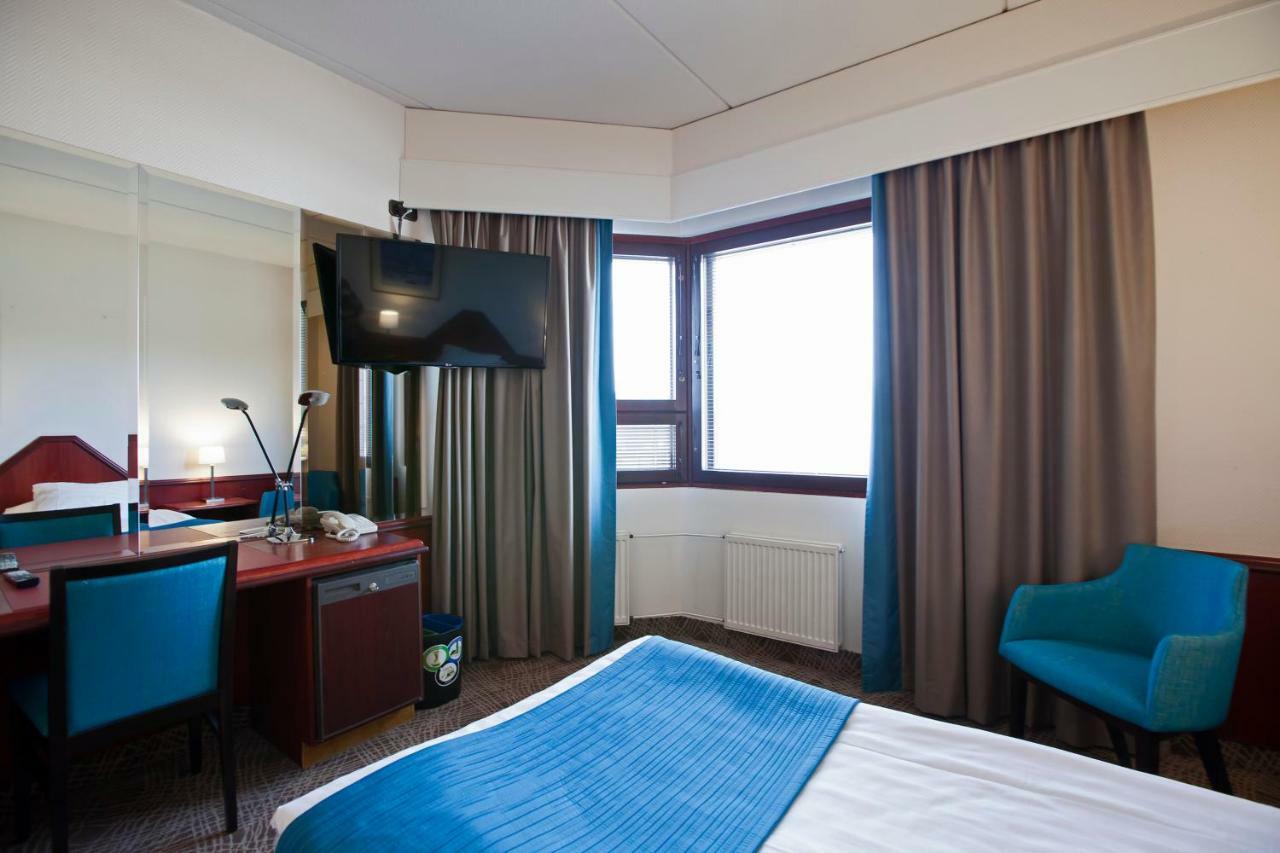 Hotel Oscar Varkaus Buitenkant foto